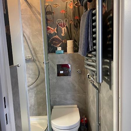 Altbaucharme Deluxe Mit Balkon In Zentraler Lage Apartment Кил Екстериор снимка
