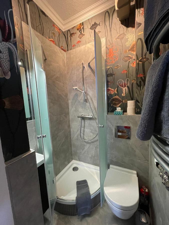 Altbaucharme Deluxe Mit Balkon In Zentraler Lage Apartment Кил Екстериор снимка